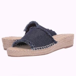 Brand:‎ Bella Vita
Bella Vita Women's Cher li Espadrille Sandal Slide Size 9.5